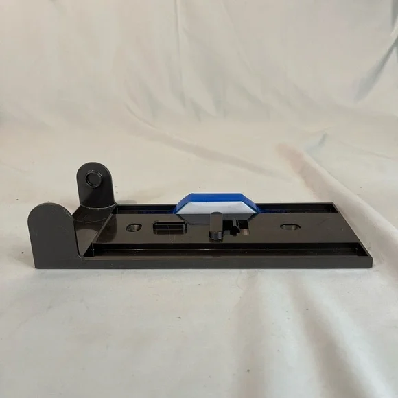 DYSON C7 V8 Cordless Stick Vacuum Docking Wall Station Mount Bracket Holder - Picture 3 of 16